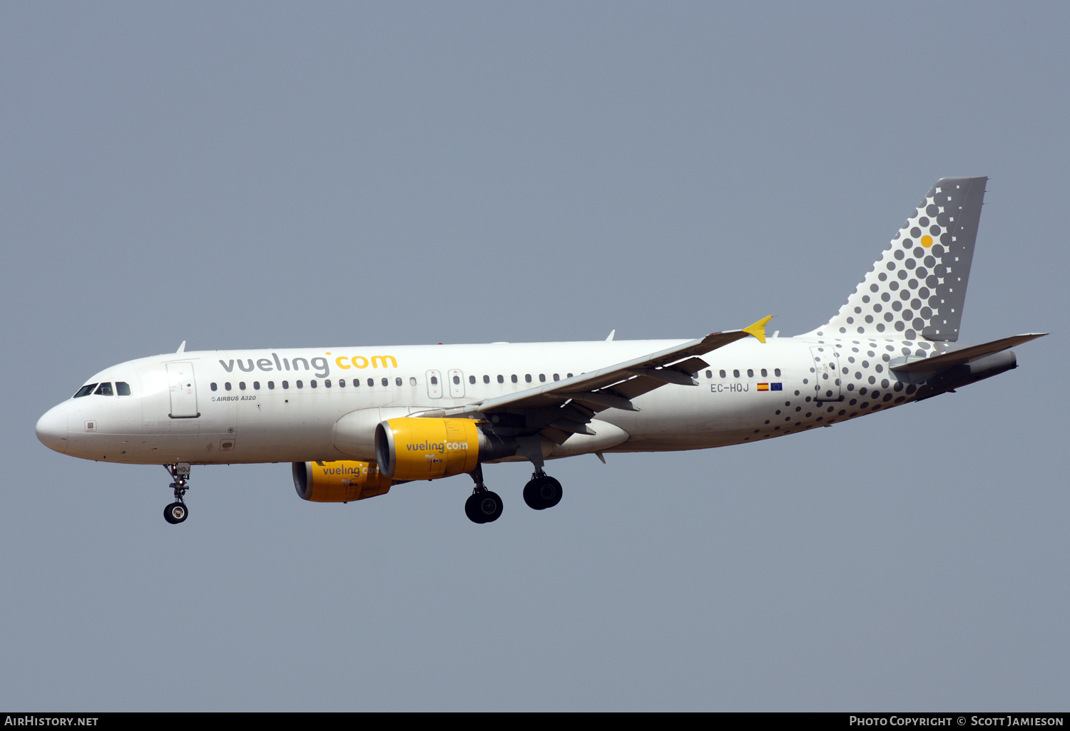Aircraft Photo of EC-HQJ | Airbus A320-214 | Vueling Airlines | AirHistory.net #214580