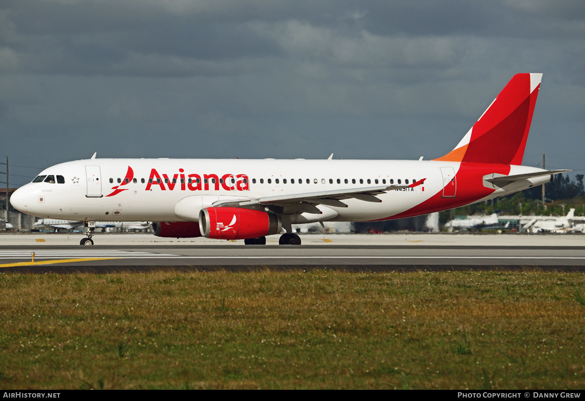 Aircraft Photo of N491TA | Airbus A320-233 | Avianca | AirHistory.net #214740