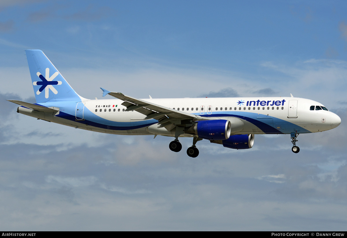 Aircraft Photo of XA-WAB | Airbus A320-214 | Interjet | AirHistory.net #214779