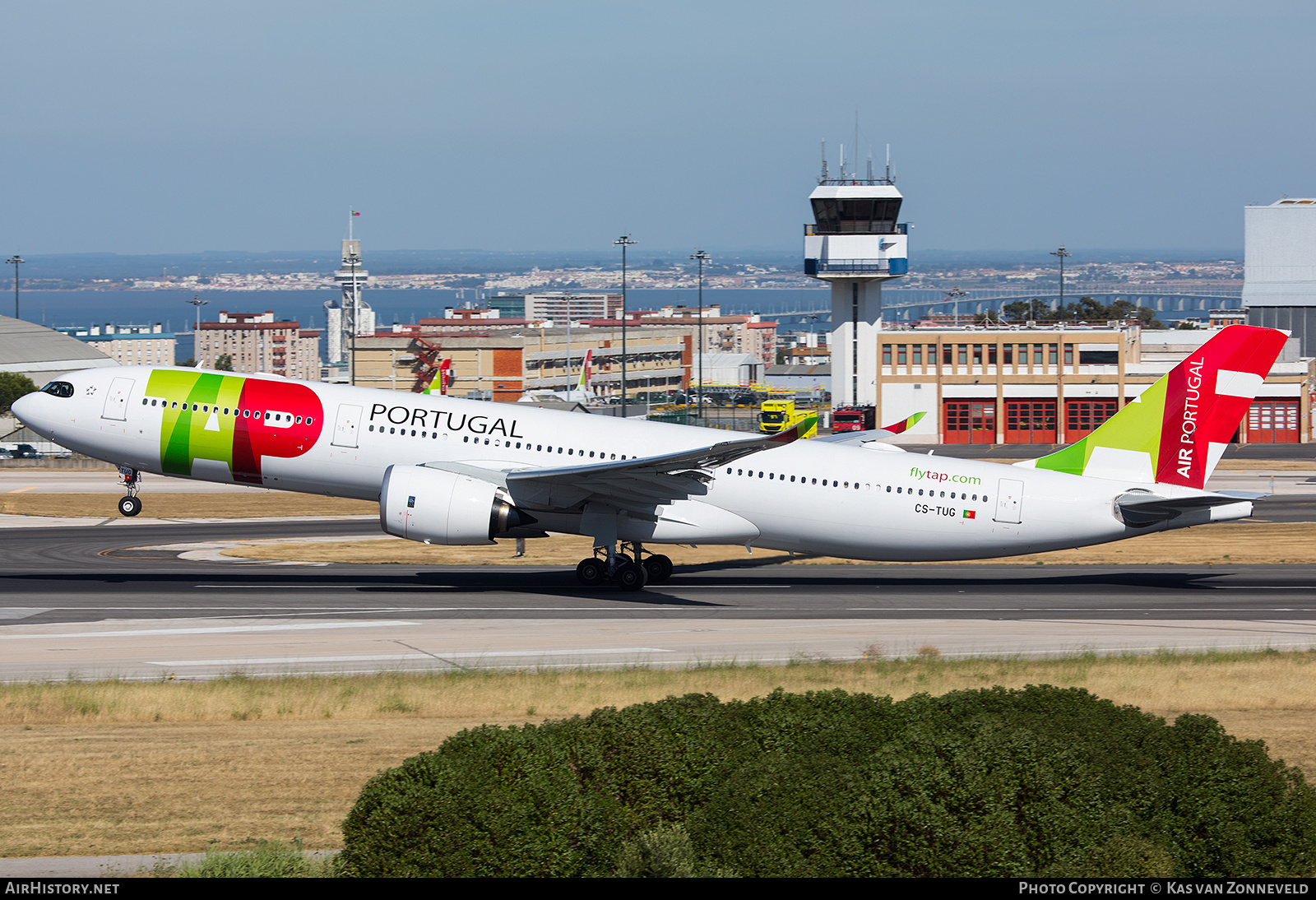 Aircraft Photo of CS-TUG | Airbus A330-941N | TAP Air Portugal | AirHistory.net #214782