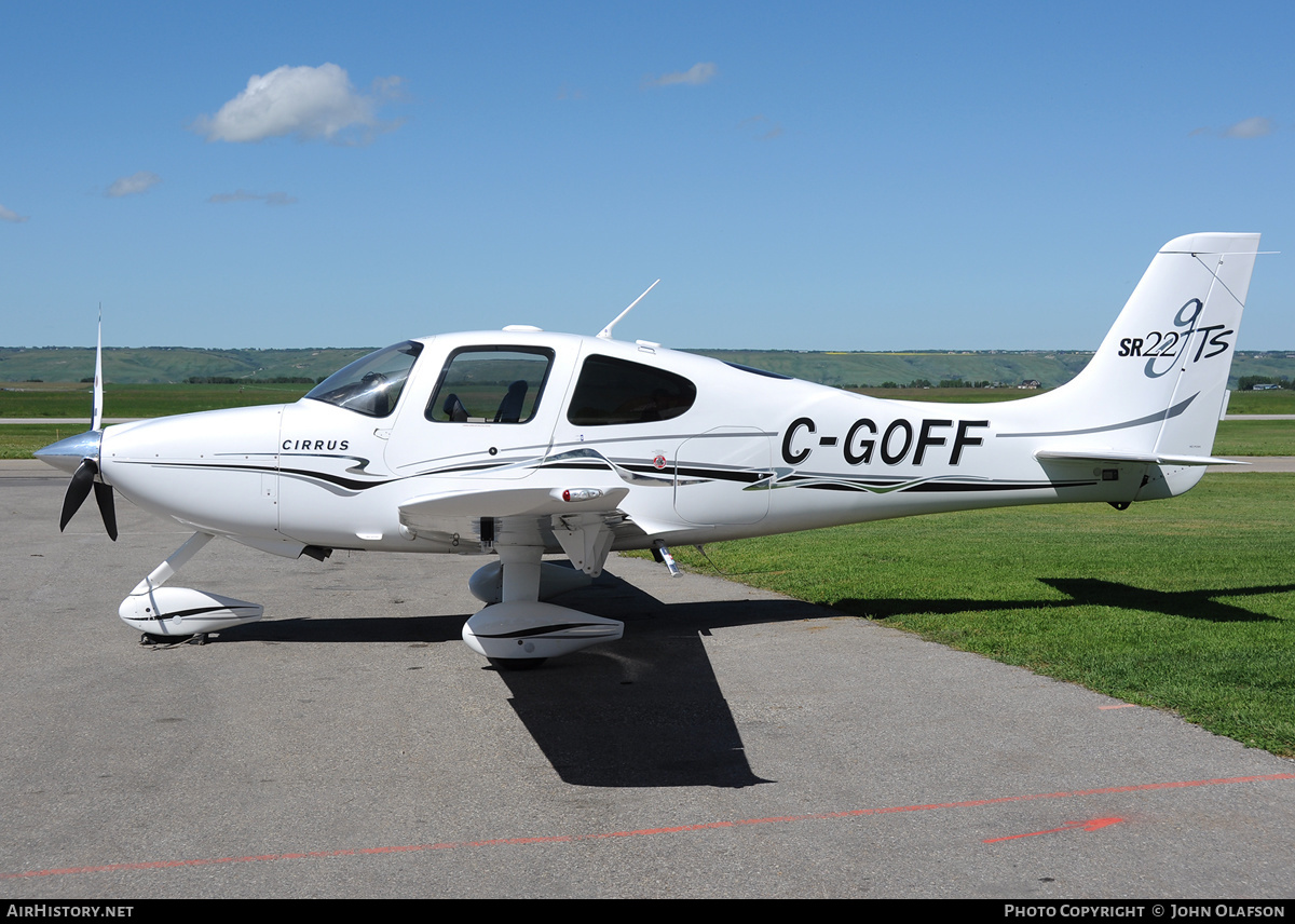 Aircraft Photo of C-GOFF | Cirrus SR-22 G2-GTS | AirHistory.net #214829