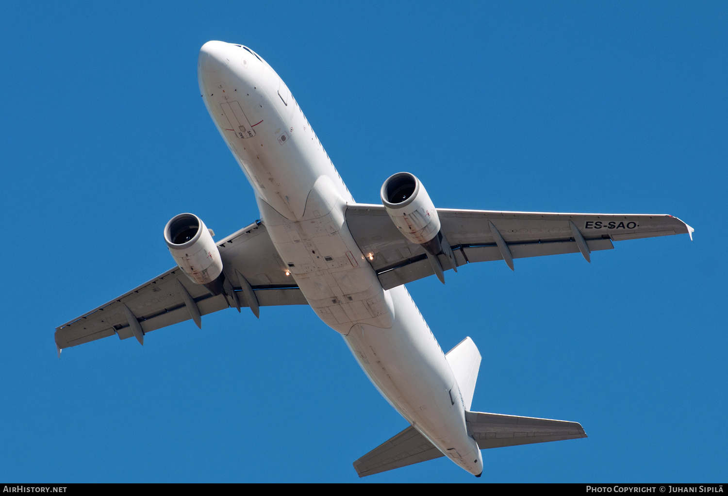 Aircraft Photo of ES-SAO | Airbus A320-214 | AirHistory.net #214868