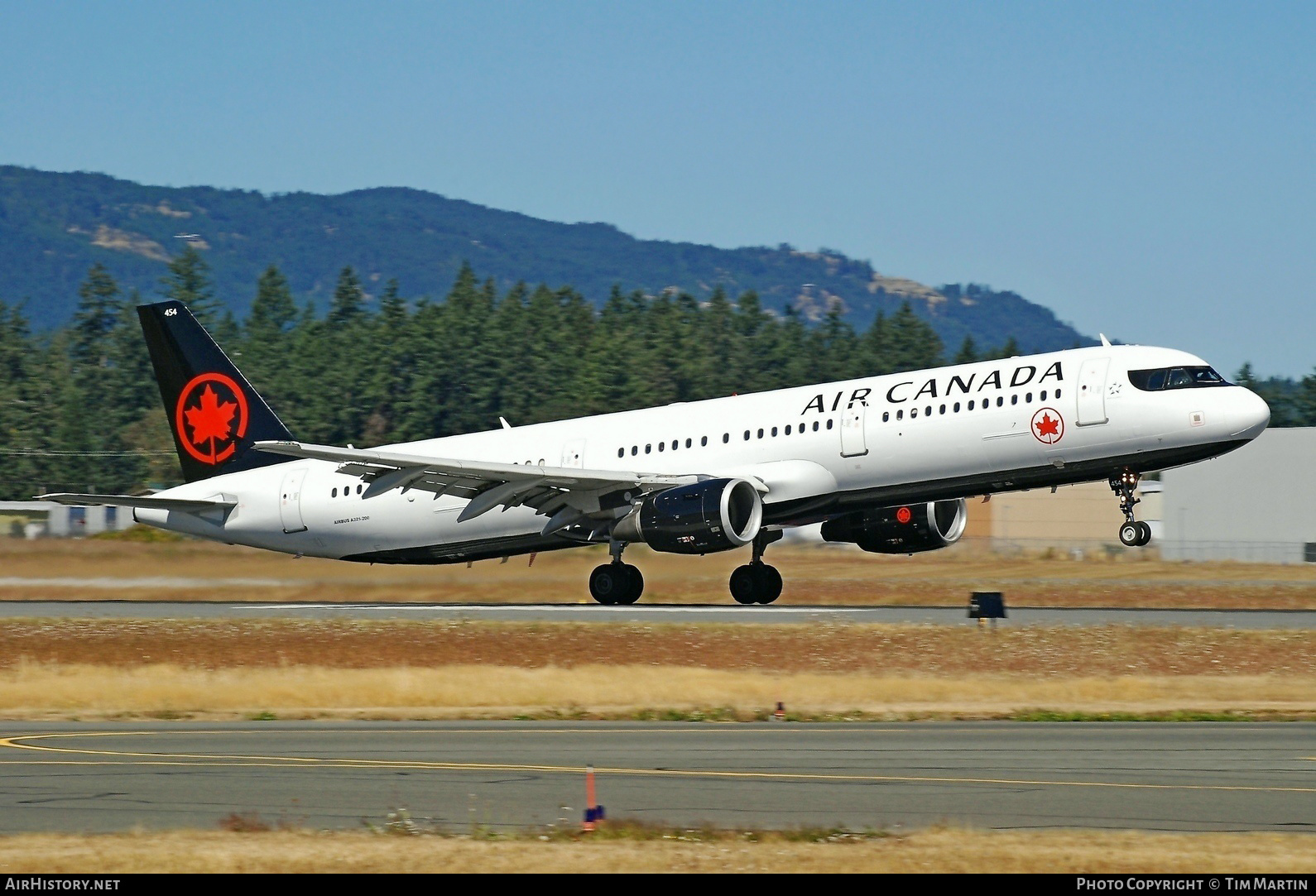 Aircraft Photo of C-GIUE | Airbus A321-211 | Air Canada | AirHistory.net #214962