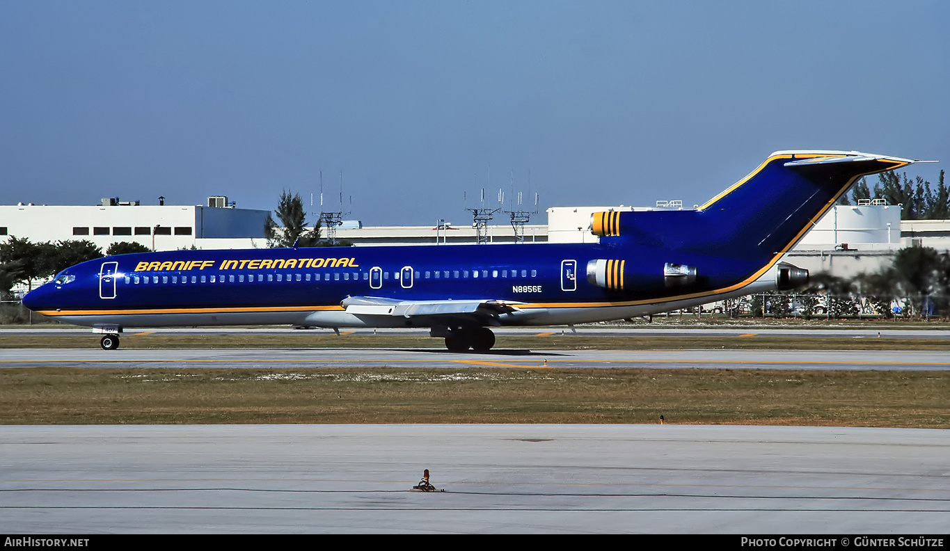 Aircraft Photo of N8856E | Boeing 727-225/Adv | Braniff International Airlines | AirHistory.net #215000