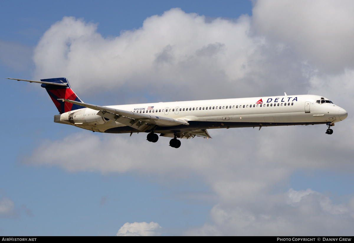 Aircraft Photo of N955DN | McDonnell Douglas MD-90-30 | Delta Air Lines | AirHistory.net #215216