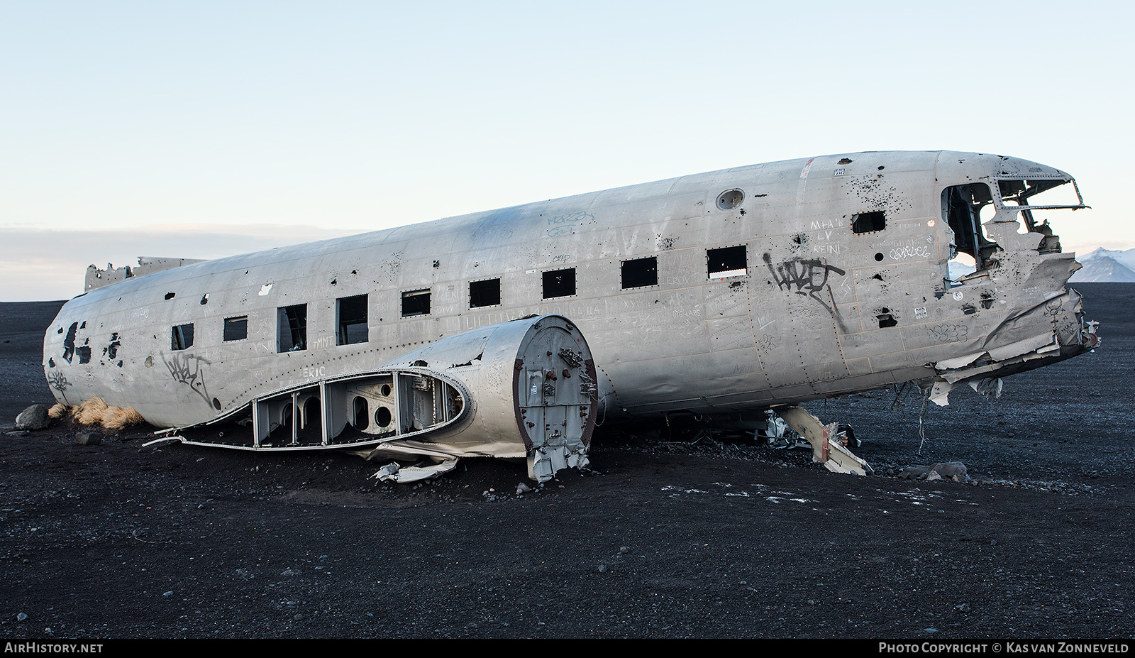 Aircraft Photo of 17171 | Douglas C-117D (DC-3S) | USA - Navy | AirHistory.net #215353