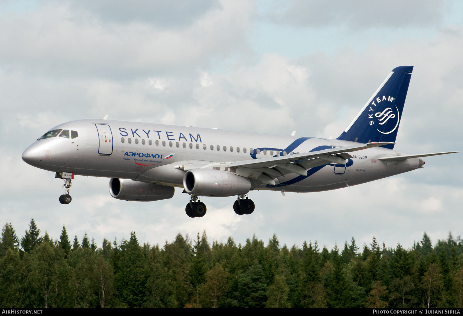 Aircraft Photo of RA-89015 | Sukhoi SSJ-100-95B Superjet 100 (RRJ-95B) | Aeroflot - Russian Airlines | AirHistory.net #215507