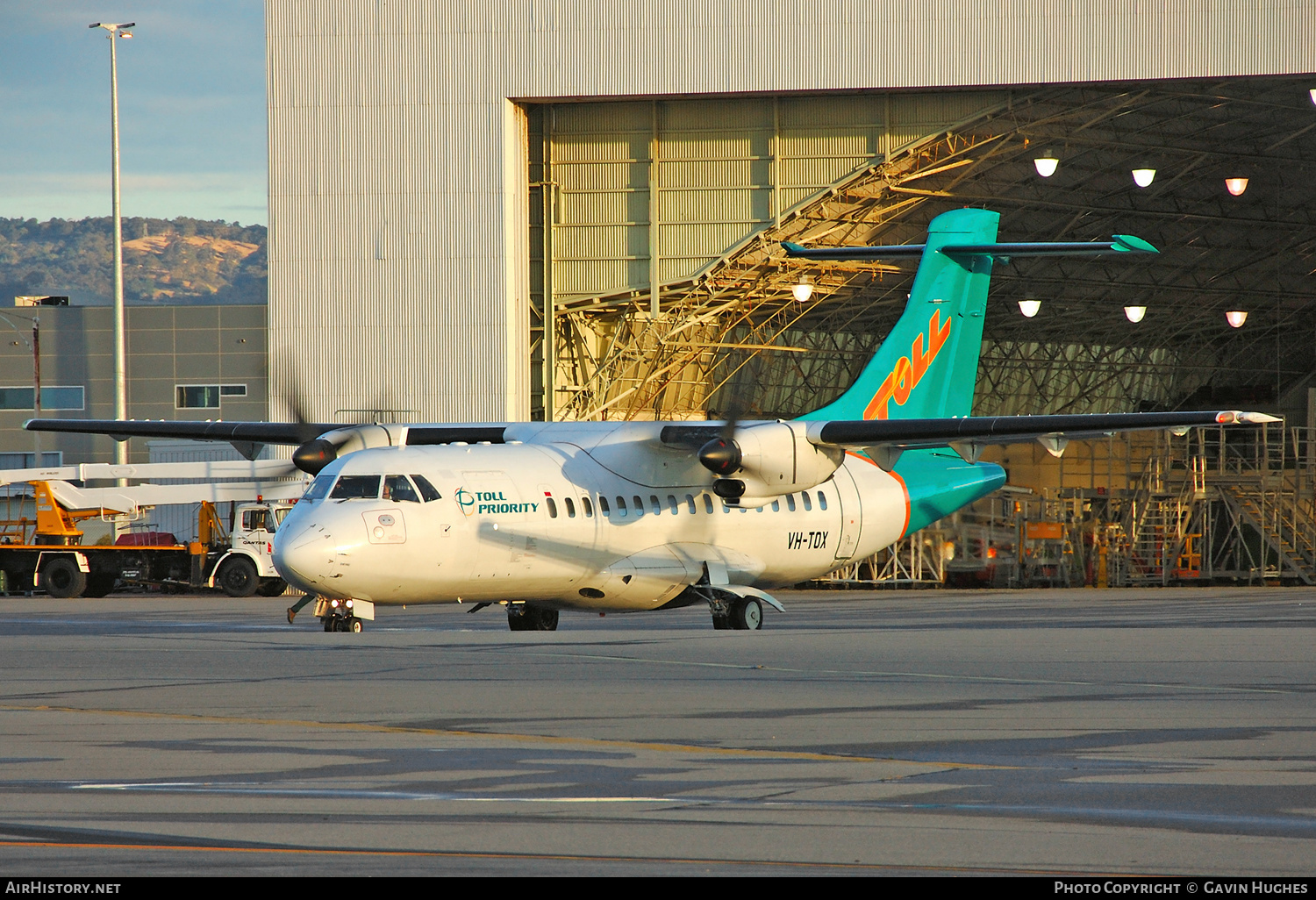 Aircraft Photo of VH-TOX | ATR ATR-42-300 | Toll Priority | AirHistory.net #215514