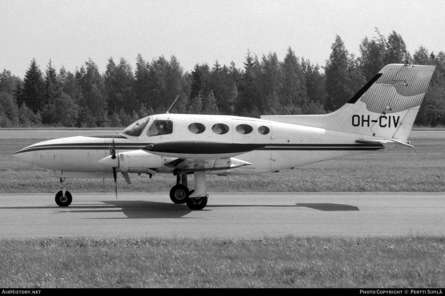 Aircraft Photo of OH-CIV | Cessna 402B Businessliner | AirHistory.net #215583