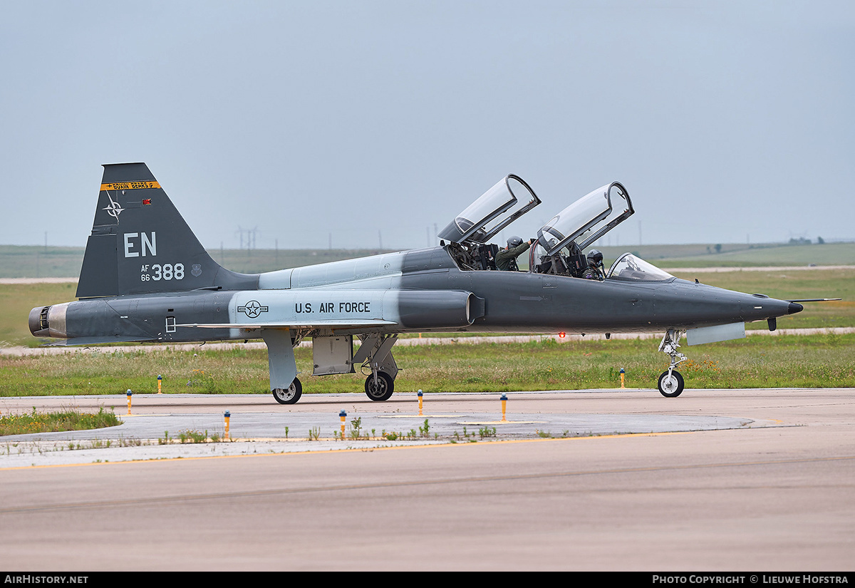 Aircraft Photo of 66-8338 / 66-388 | Northrop T-38C Talon | USA - Air Force | AirHistory.net #215665