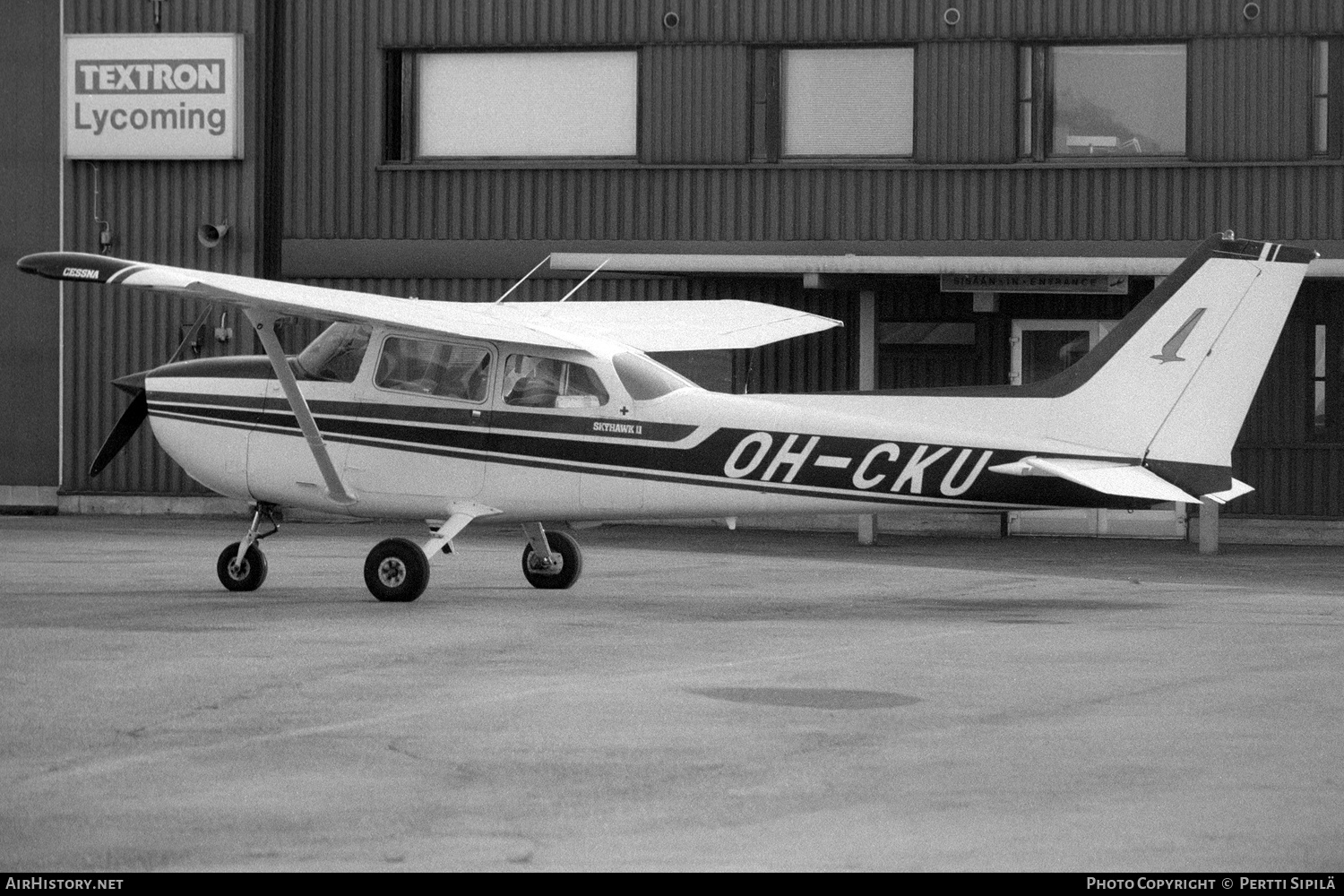 Aircraft Photo of OH-CKU | Cessna 172N Skyhawk II | AirHistory.net #215705