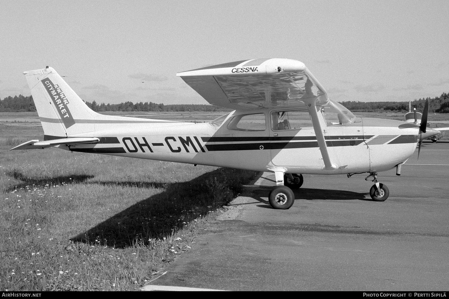 Aircraft Photo of OH-CMI | Cessna 172N Skyhawk II | AirHistory.net #215707