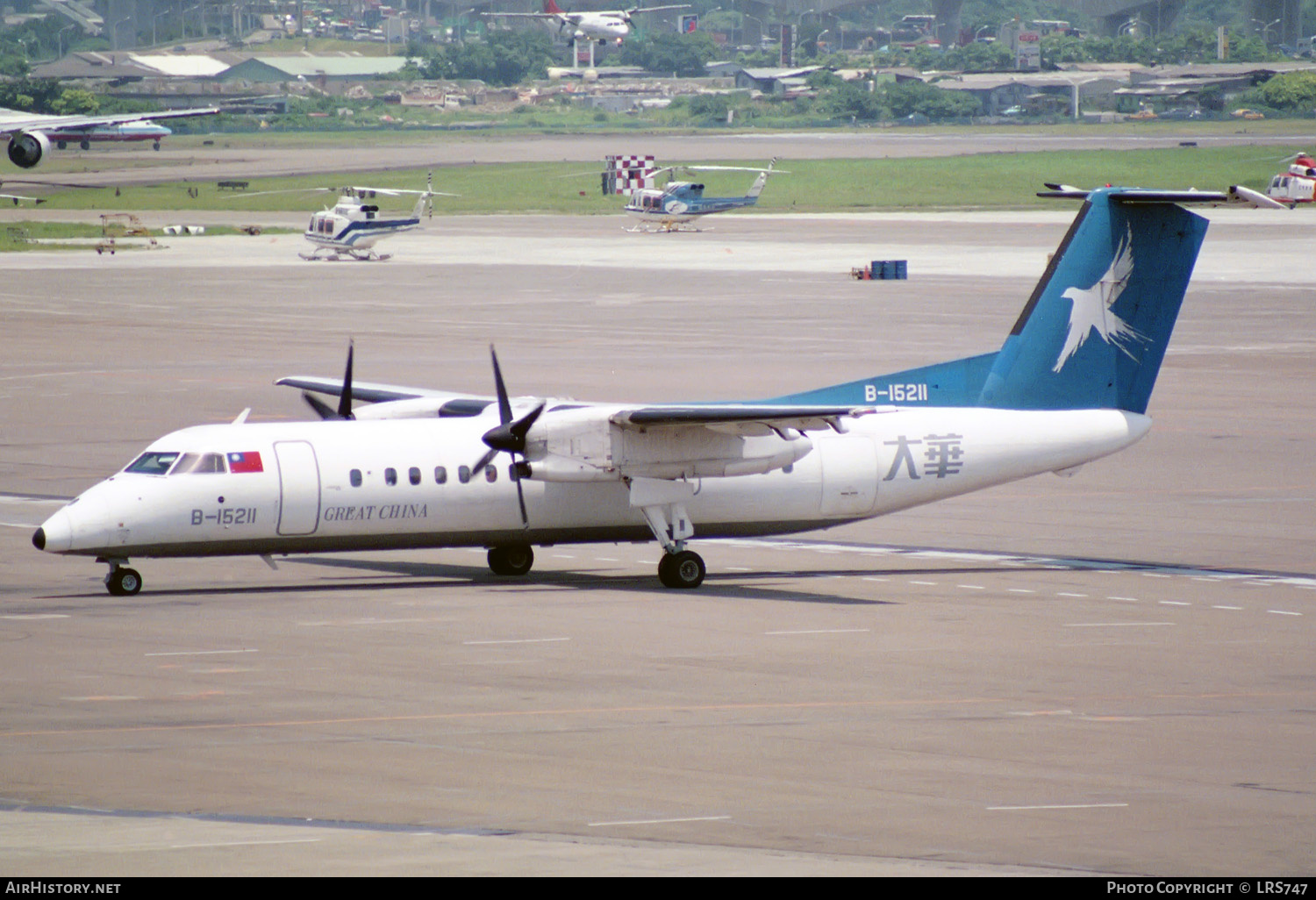 Aircraft Photo of B-15211 | De Havilland Canada DHC-8-311A Dash 8 | Great China Airlines | AirHistory.net #215709