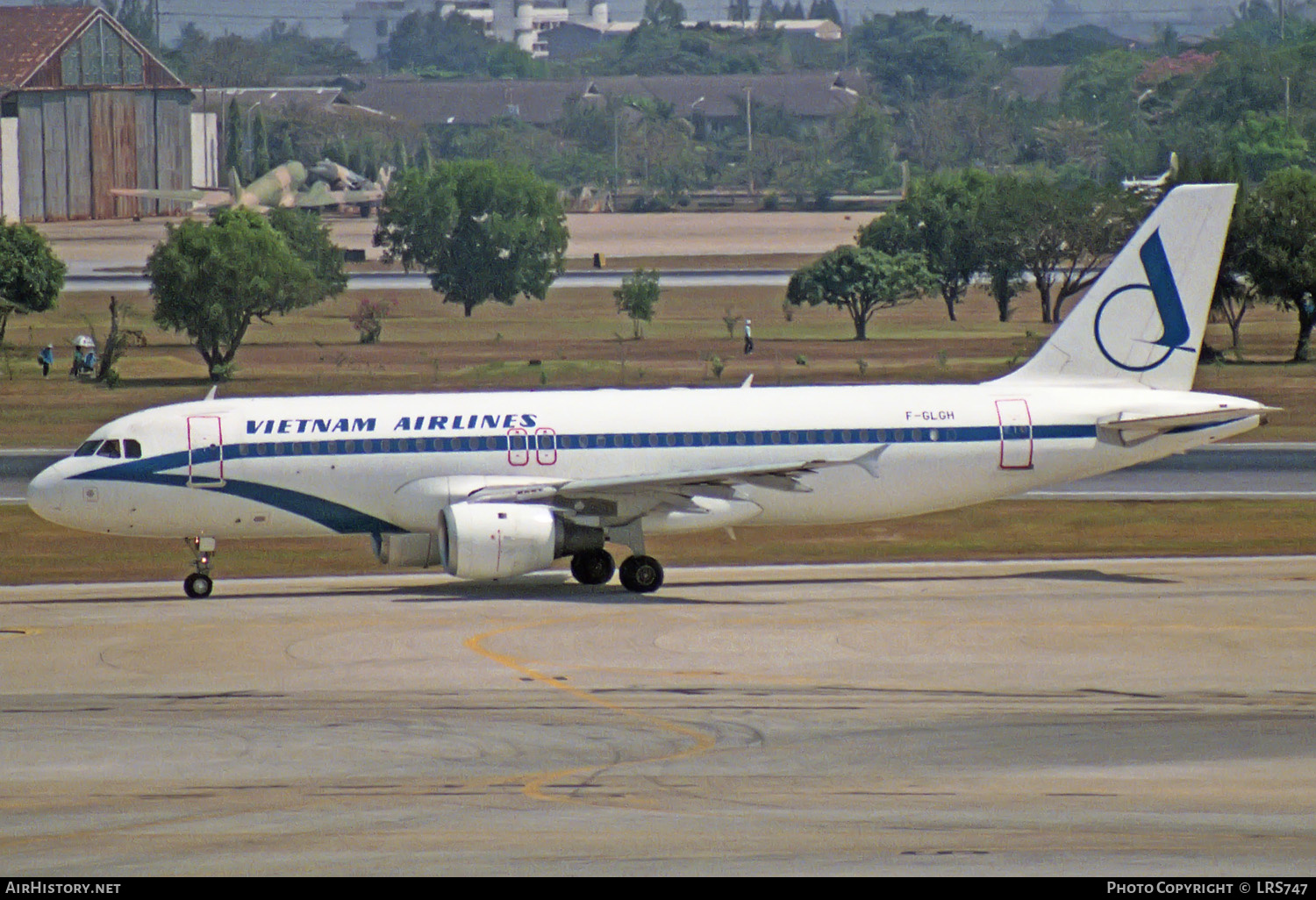Aircraft Photo of F-GLGH | Airbus A320-212 | Vietnam Airlines | AirHistory.net #215984