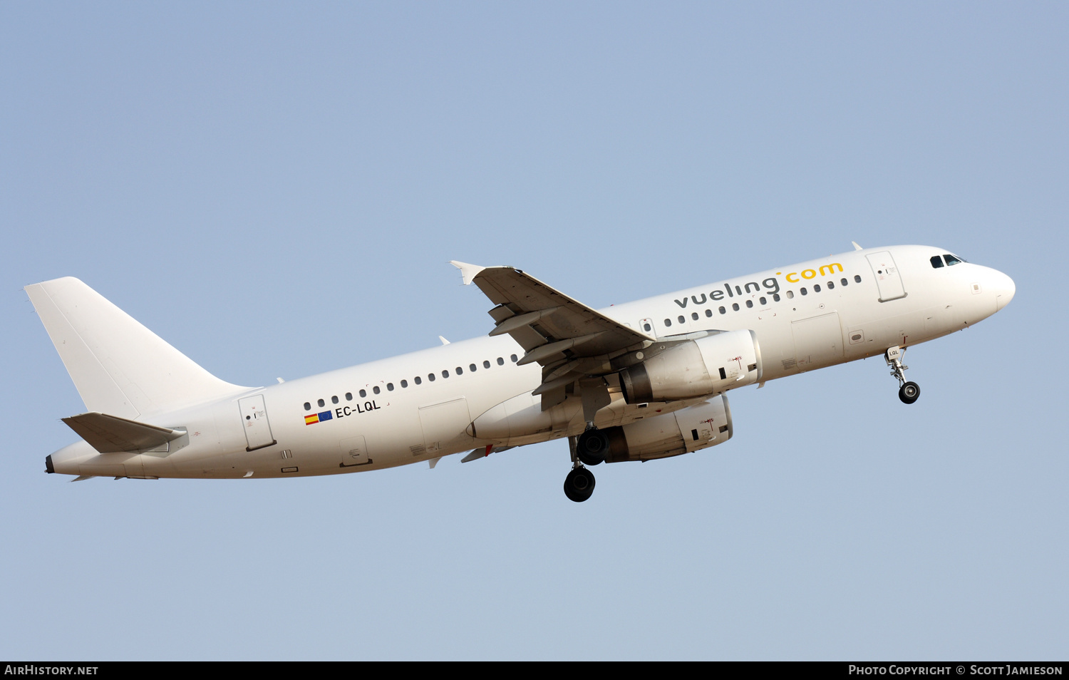 Aircraft Photo of EC-LQL | Airbus A320-232 | Vueling Airlines | AirHistory.net #216079