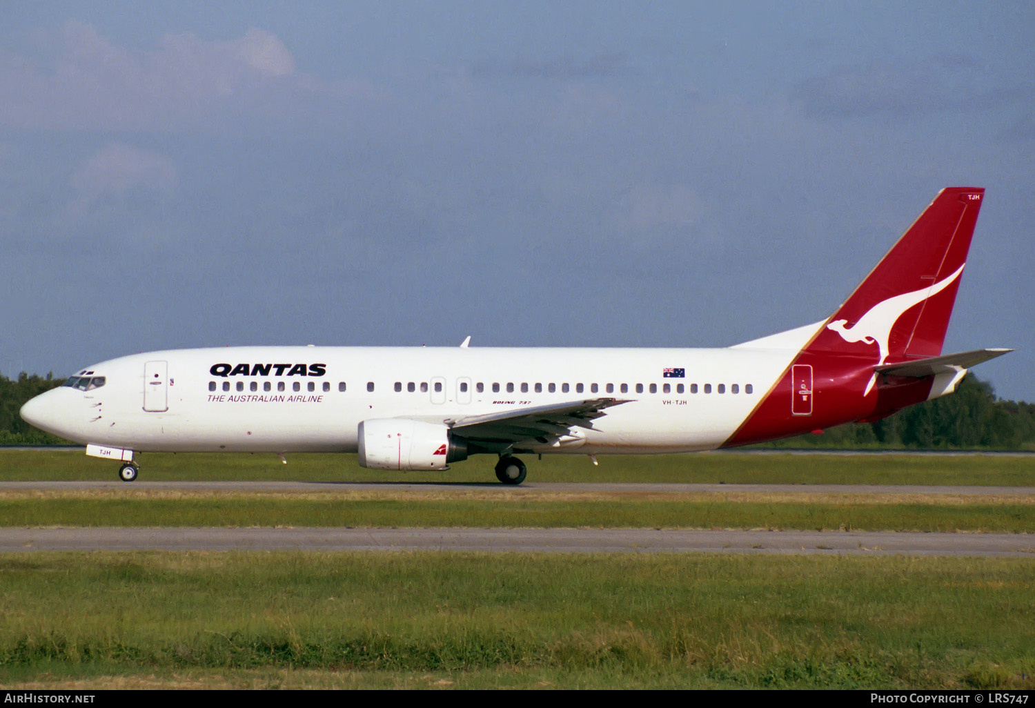 Aircraft Photo of VH-TJH | Boeing 737-476 | Qantas | AirHistory.net #216089