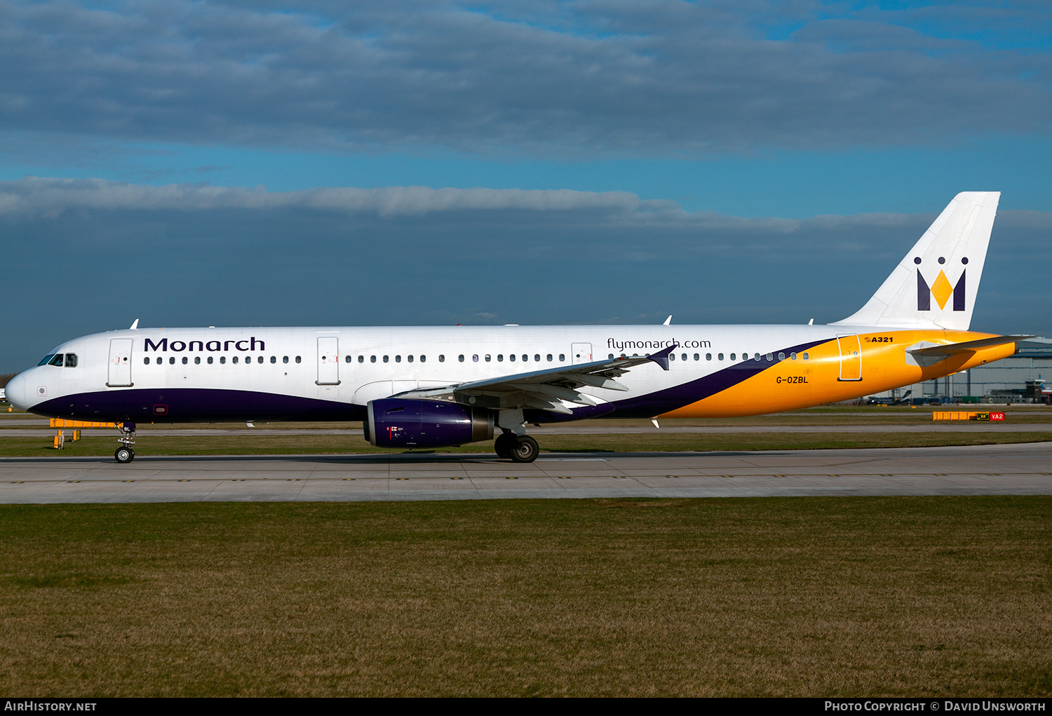 Aircraft Photo of G-OZBL | Airbus A321-231 | Monarch Airlines | AirHistory.net #216131
