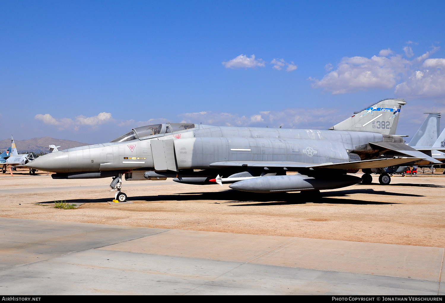 Aircraft Photo of 69-0382 / AF69-382 | McDonnell Douglas F-4E Phantom II | USA - Air Force | AirHistory.net #216153