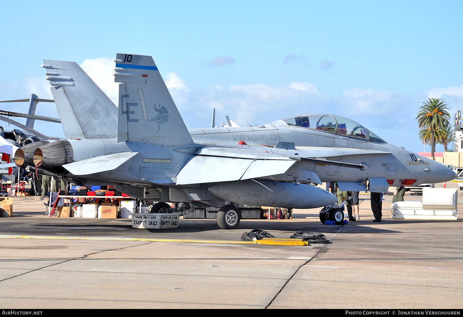 Aircraft Photo of 165530 | McDonnell Douglas F/A-18D(RC) Hornet | USA - Marines | AirHistory.net #216198
