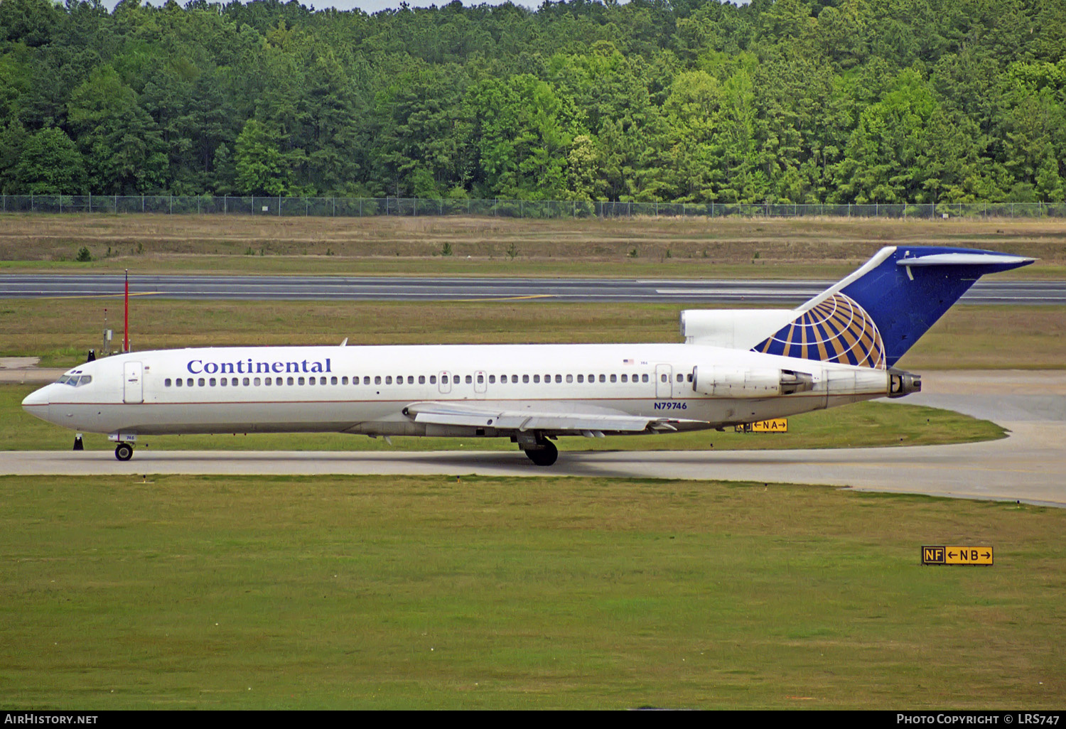 Aircraft Photo of N79746 | Boeing 727-224/Adv | Continental Airlines | AirHistory.net #216275