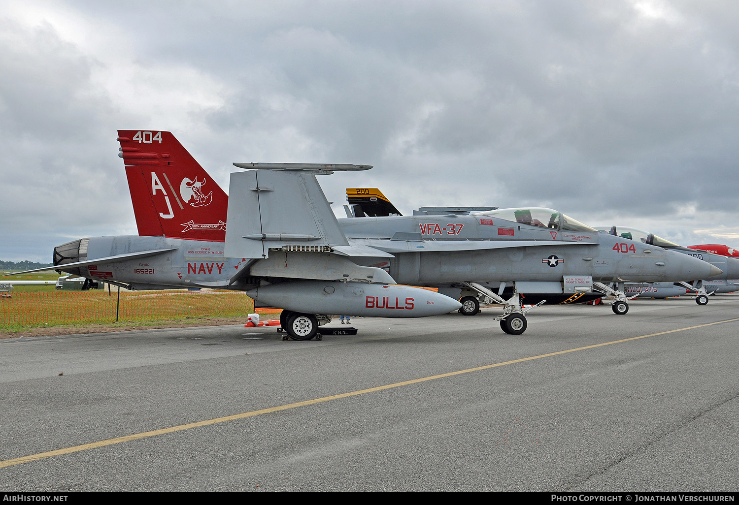 Aircraft Photo of 165221 | McDonnell Douglas F/A-18C Hornet | USA - Navy | AirHistory.net #216298