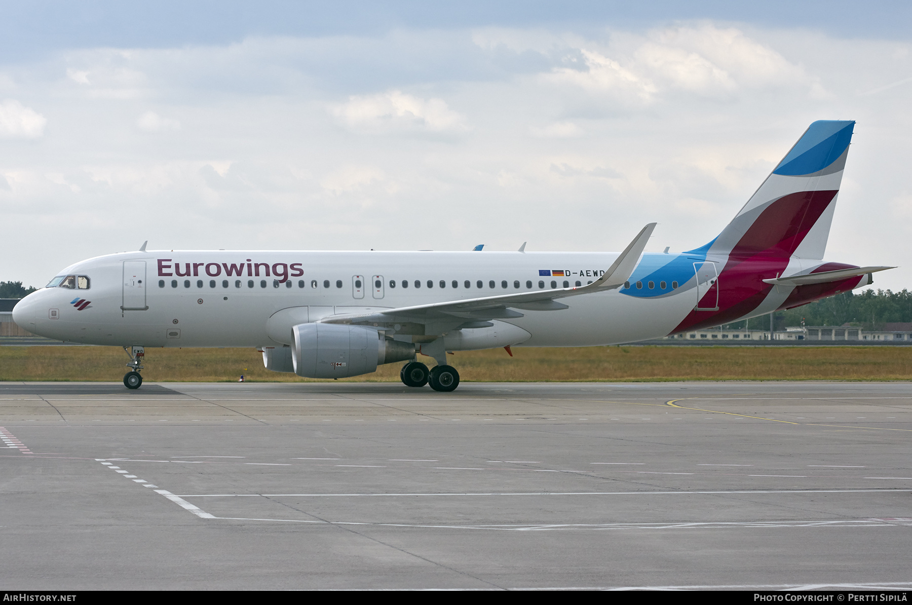 Aircraft Photo of D-AEWD | Airbus A320-214 | Eurowings | AirHistory.net #216352