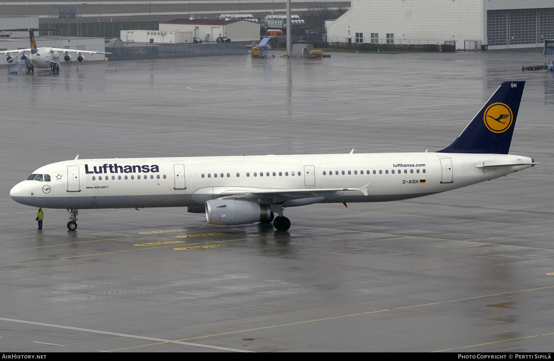 Aircraft Photo of D-AISH | Airbus A321-231 | Lufthansa | AirHistory.net #216396