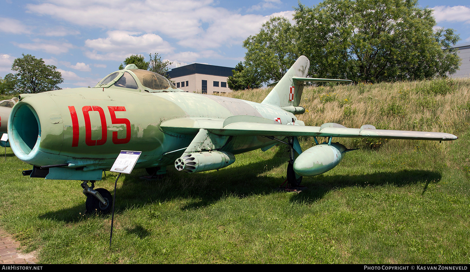 Aircraft Photo of 105 | PZL-Mielec Lim-6bis | Poland - Air Force | AirHistory.net #216473