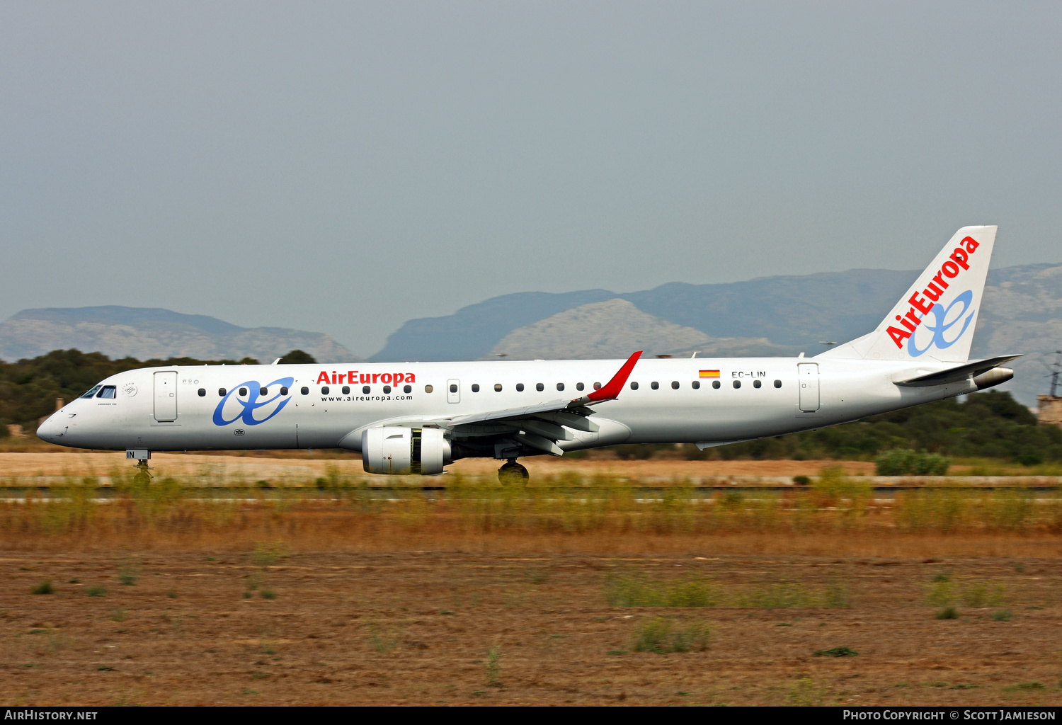Aircraft Photo of EC-LIN | Embraer 195LR (ERJ-190-200LR) | Air Europa | AirHistory.net #216545