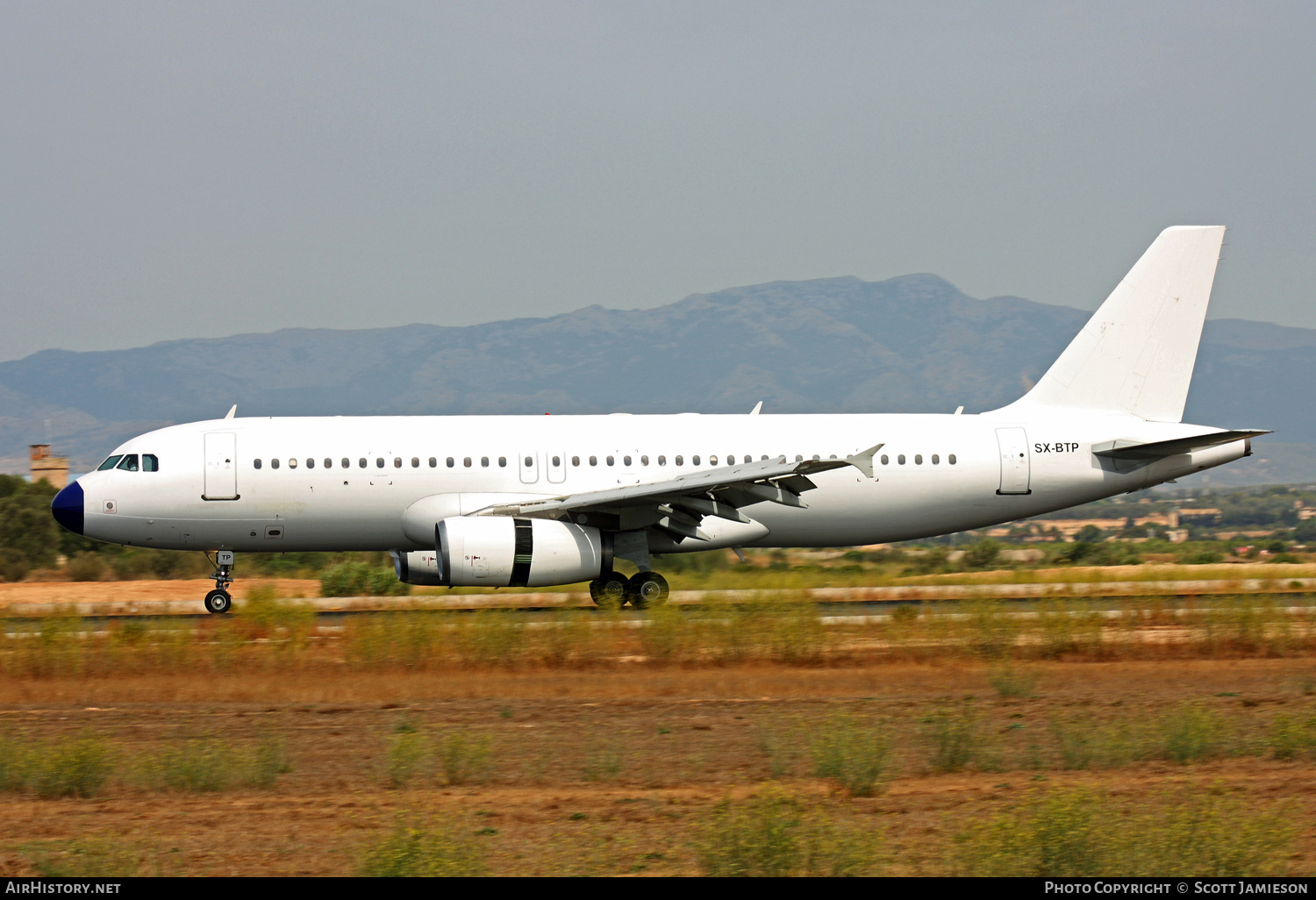 Aircraft Photo of SX-BTP | Airbus A320-231 | AirHistory.net #216557