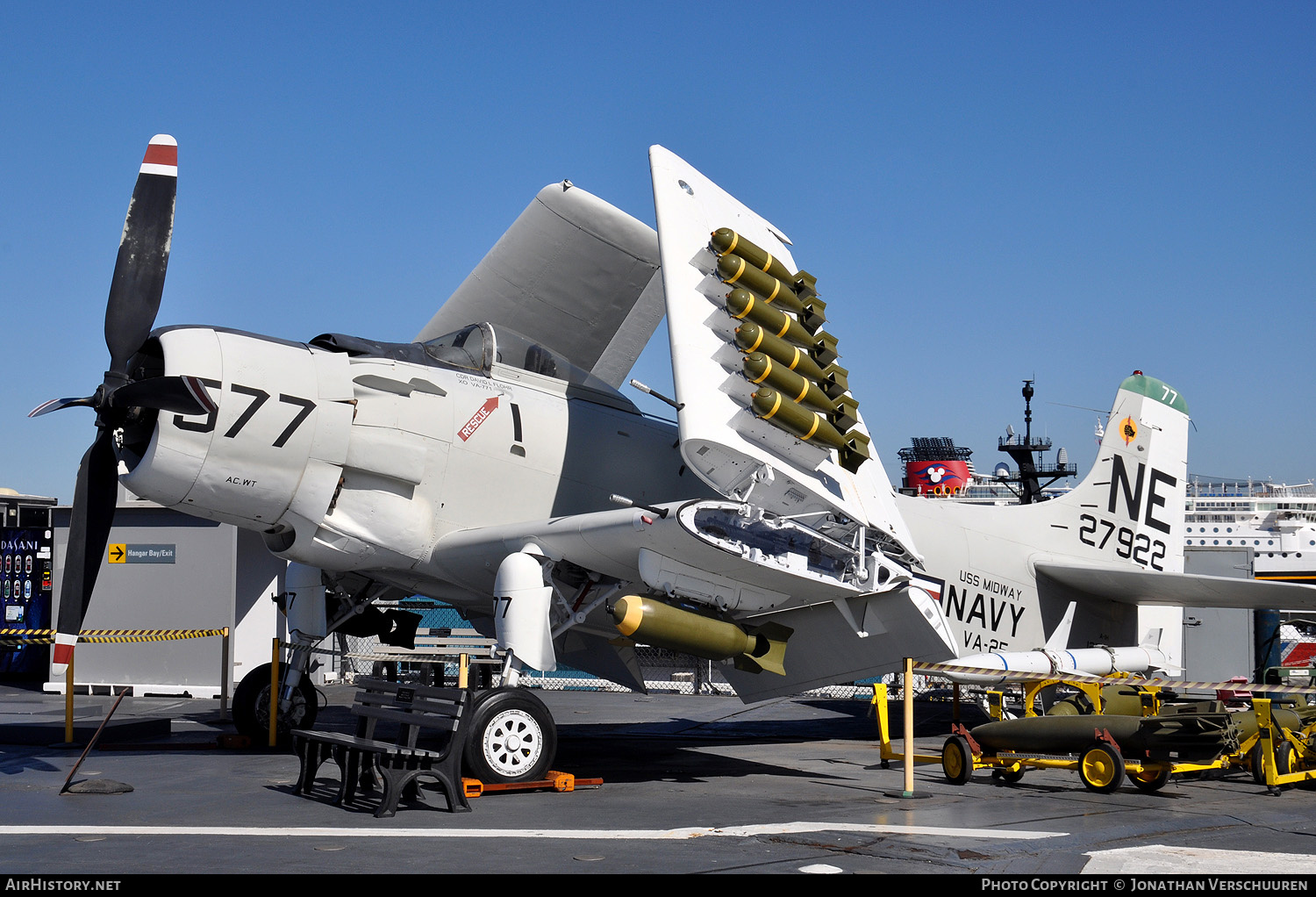 Aircraft Photo of 127922 | Douglas AD-4W Skyraider | USA - Navy | AirHistory.net #216672