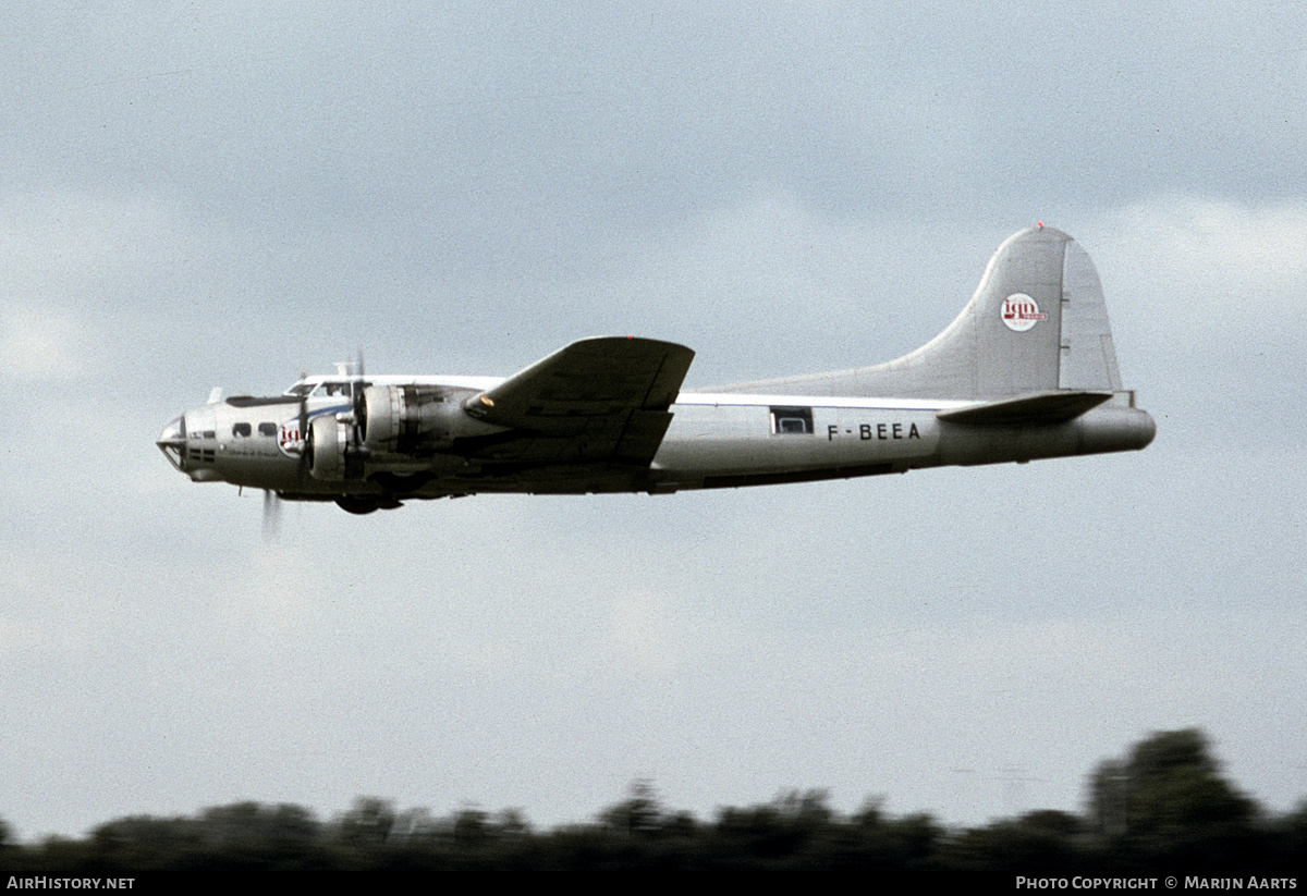 Aircraft Photo of F-BEEA | Boeing B-17G Flying Fortress | IGN - Institut Géographique National | AirHistory.net #216860