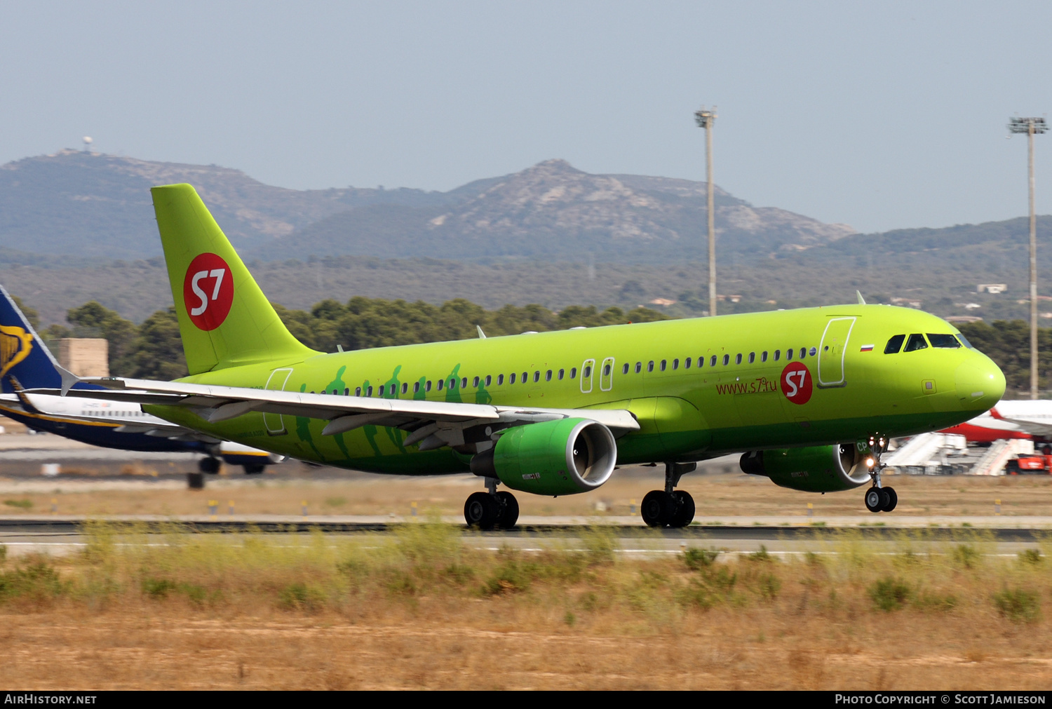 Aircraft Photo of VP-BCP | Airbus A320-214 | S7 Airlines | AirHistory.net #216864