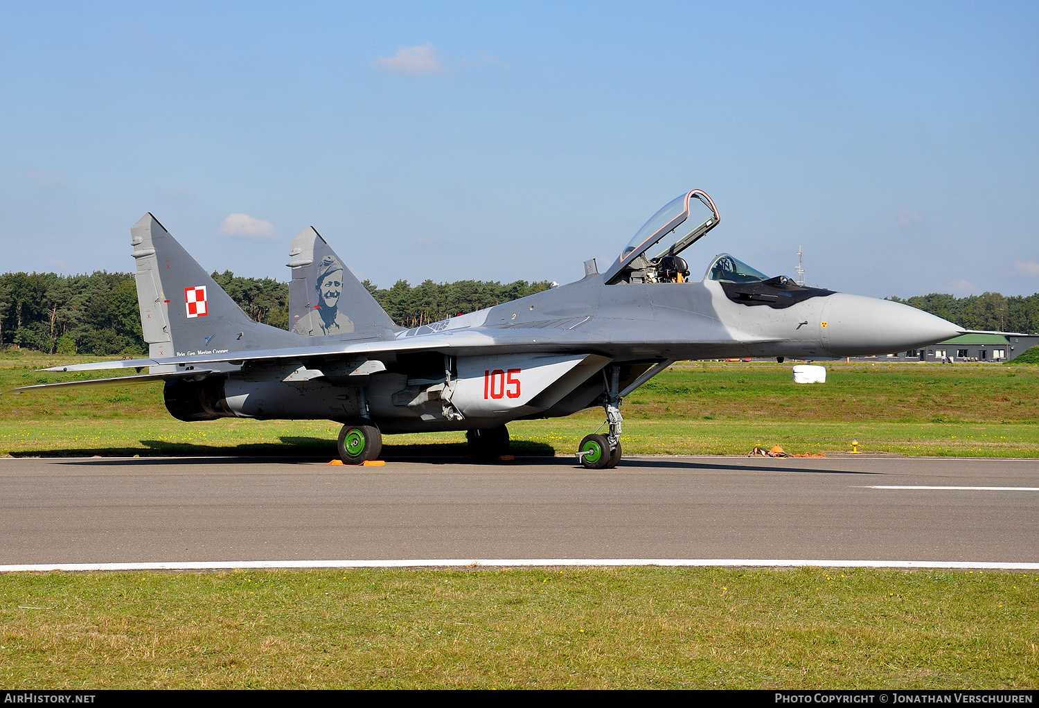 Aircraft Photo of 105 | Mikoyan-Gurevich MiG-29M | Poland - Air Force | AirHistory.net #216877