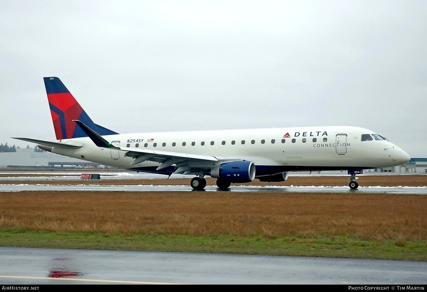 Aircraft Photo of N254SY | Embraer 175LR (ERJ-170-200LR) | Delta Connection | AirHistory.net #217006