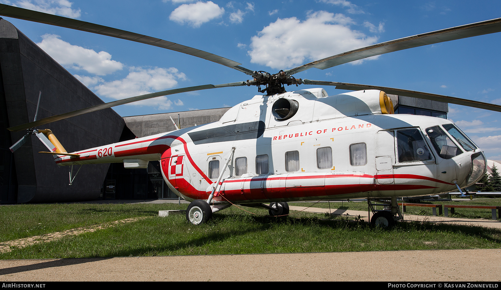 Aircraft Photo of 620 | Mil Mi-8P | Poland - Air Force | AirHistory.net #217024