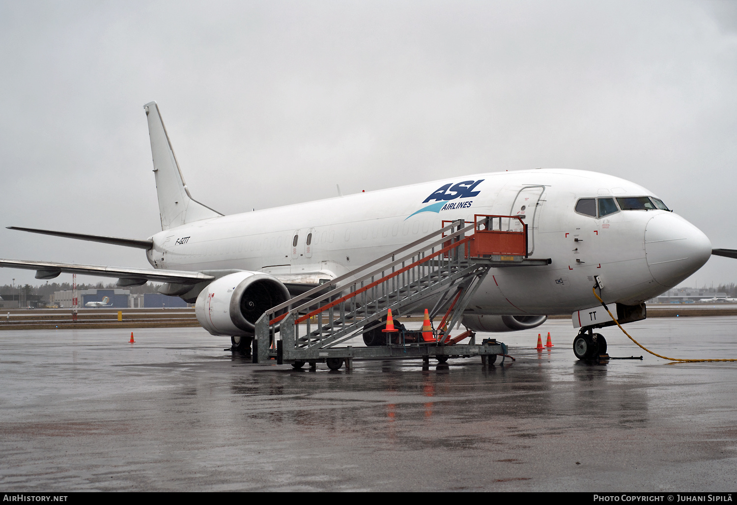 Aircraft Photo of F-GZTT | Boeing 737-48E(SF) | ASL Airlines | AirHistory.net #217043