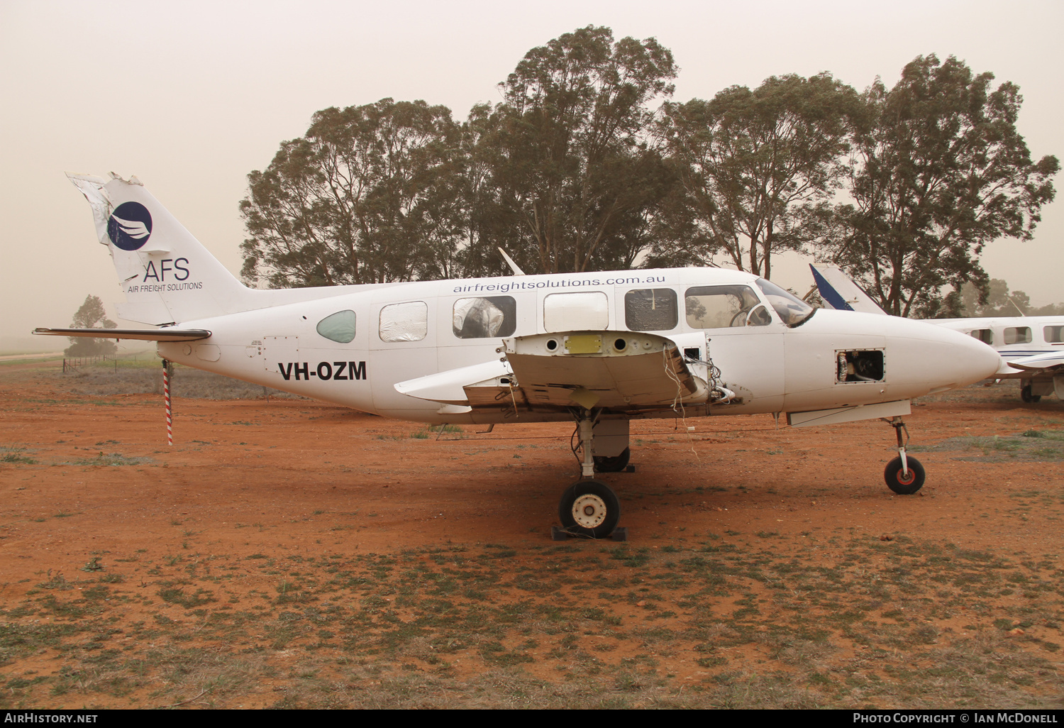 Aircraft Photo of VH-OZM | Piper PA-31-350 Navajo Chieftain | Air Freight Solutions - AFS | AirHistory.net #217072