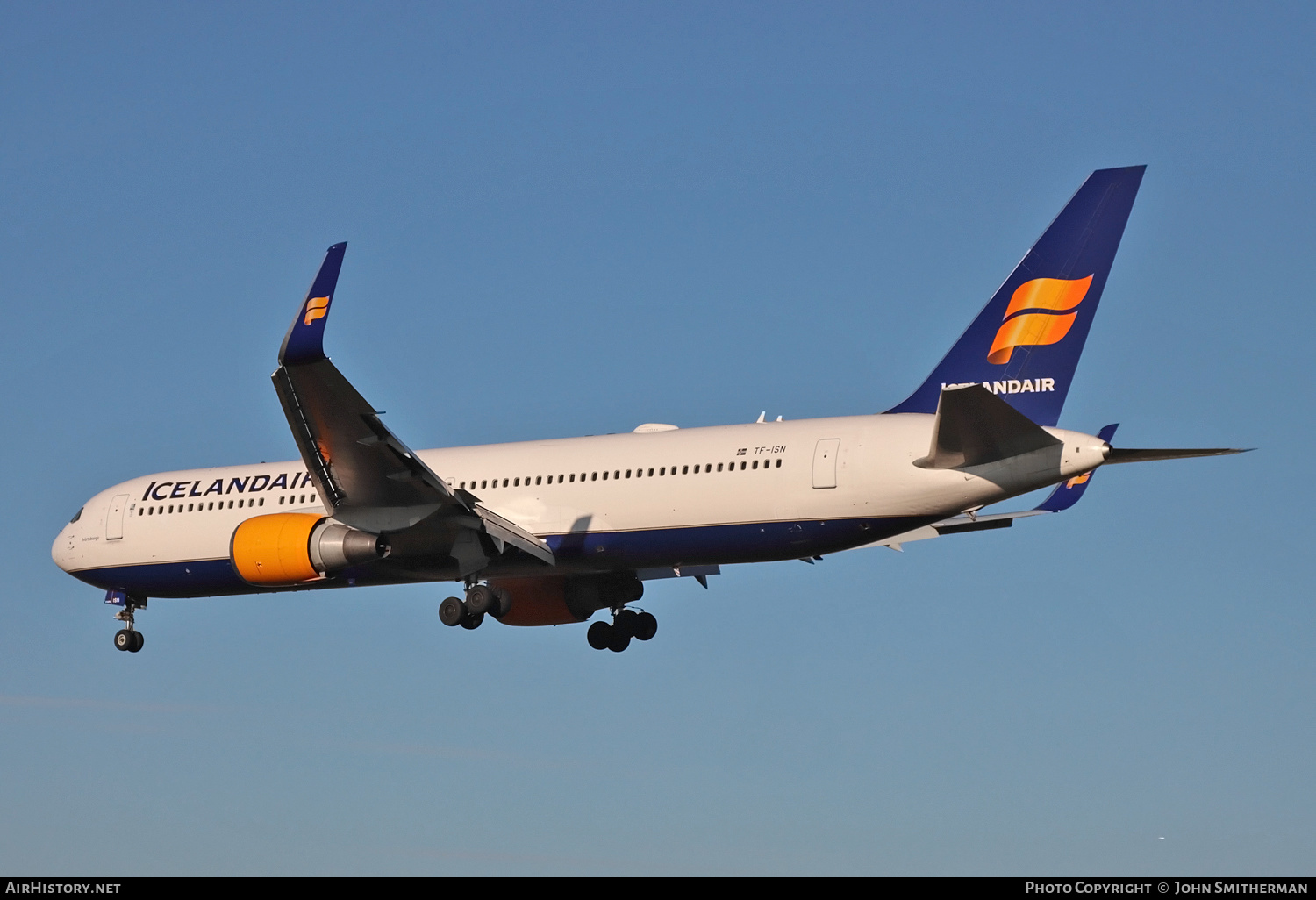 Aircraft Photo of TF-ISN | Boeing 767-319/ER | Icelandair | AirHistory.net #217286