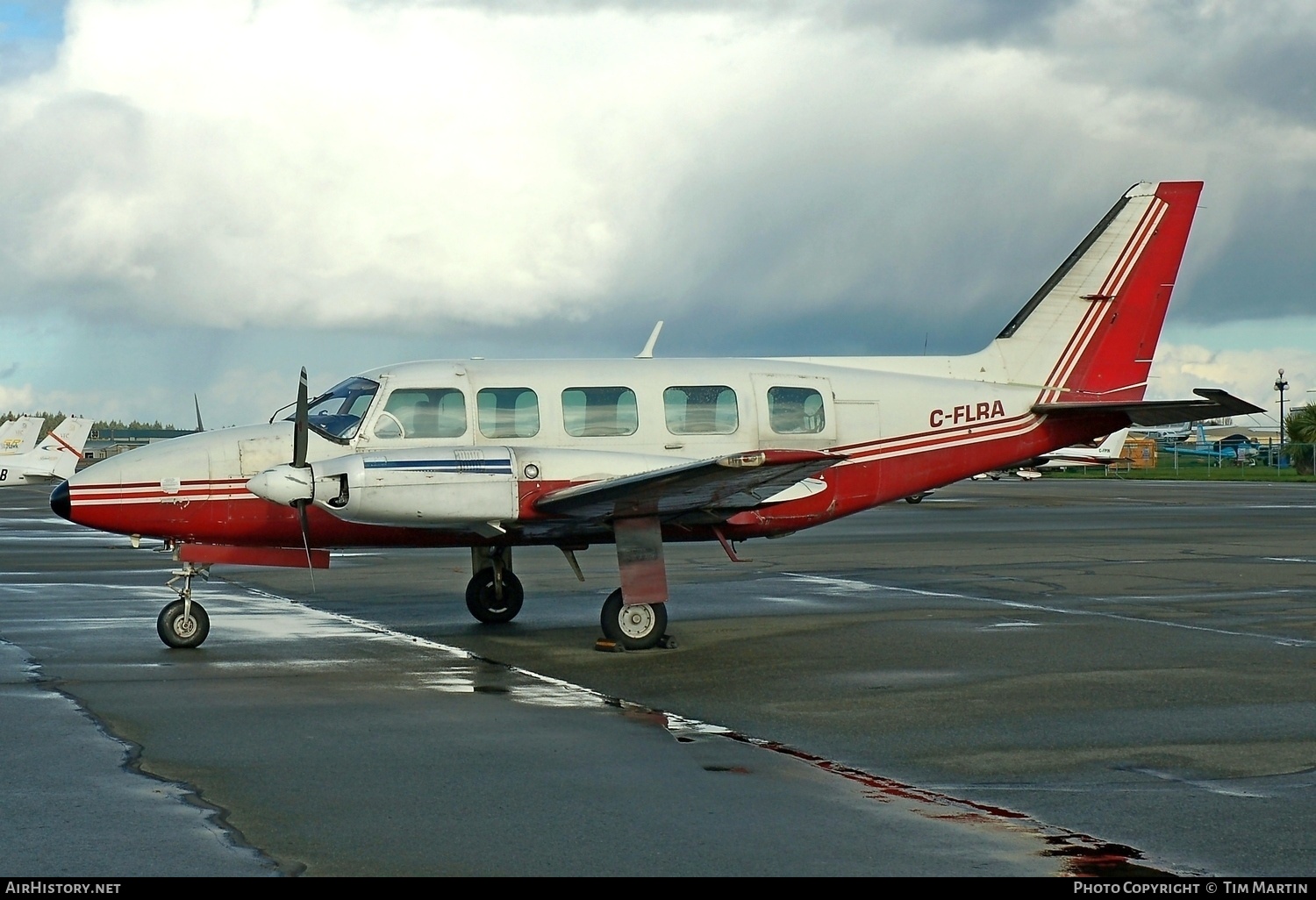 Aircraft Photo of C-FLRA | Piper PA-31-350 Navajo Chieftain | AirHistory.net #217300