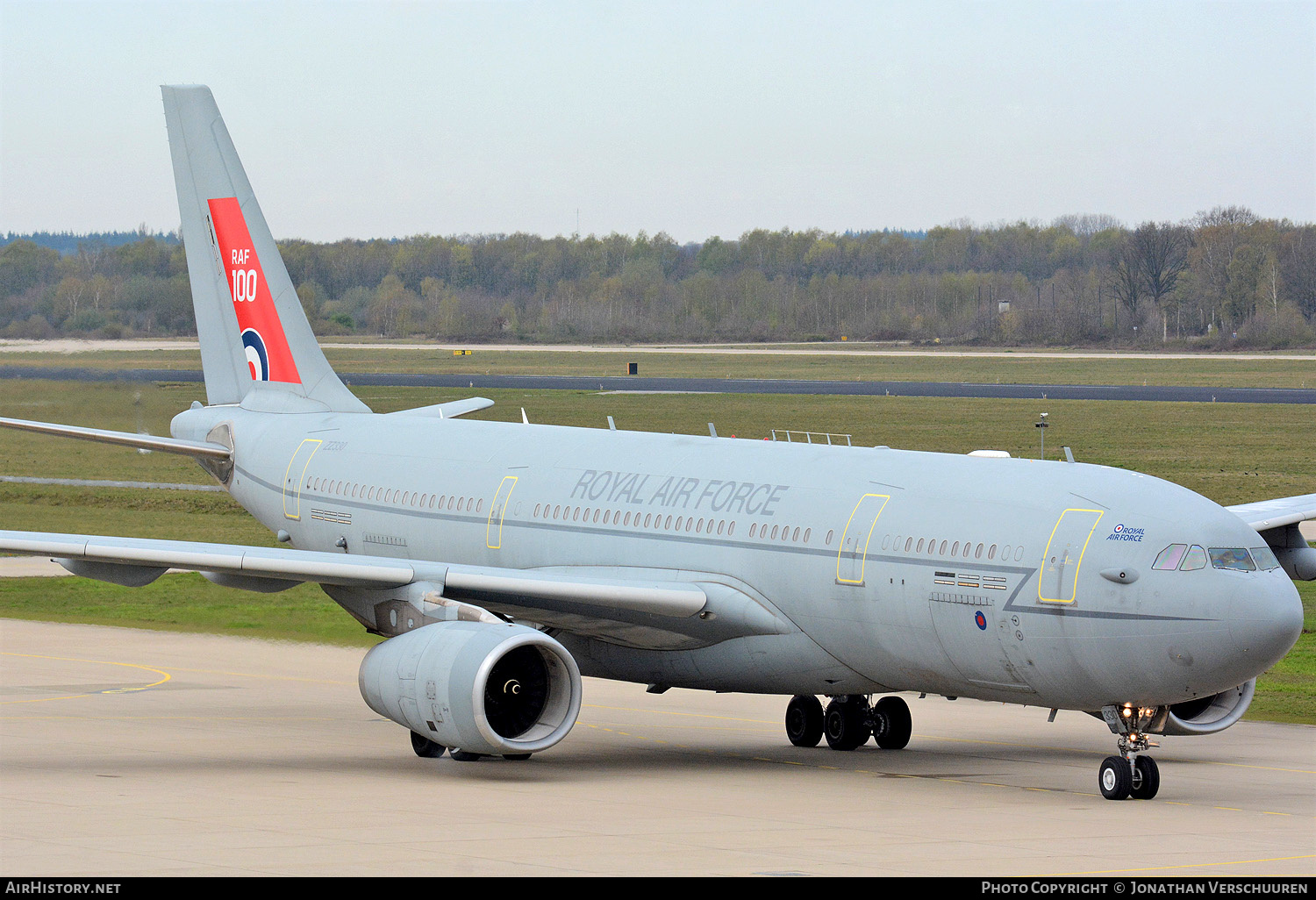Aircraft Photo of ZZ330 | Airbus A330 Voyager KC2 (A330-243MRTT) | UK - Air Force | AirHistory.net #217341