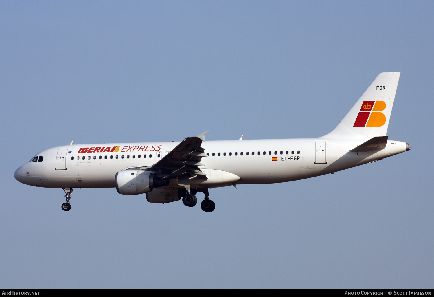 Aircraft Photo of EC-FGR | Airbus A320-211 | Iberia Express | AirHistory.net #217401