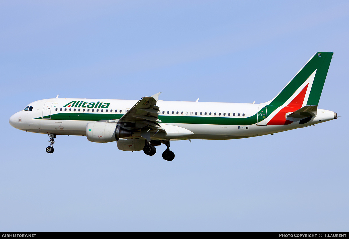 Aircraft Photo of EI-EIE | Airbus A320-216 | Alitalia | AirHistory.net #217462