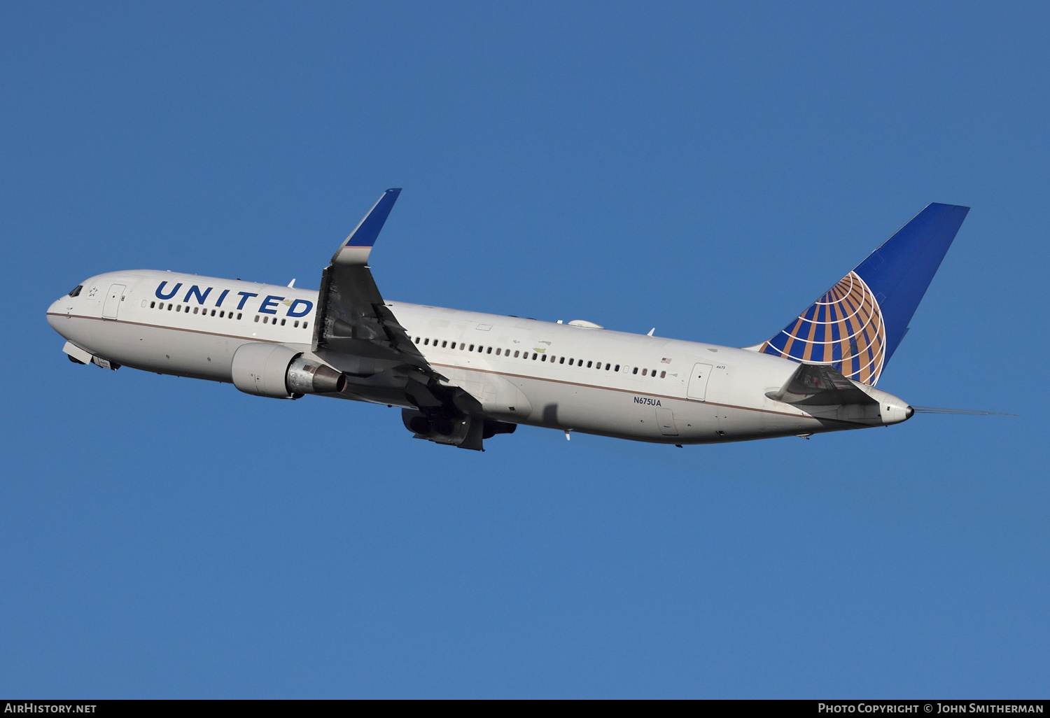 Aircraft Photo of N675UA | Boeing 767-322/ER | United Airlines | AirHistory.net #217474