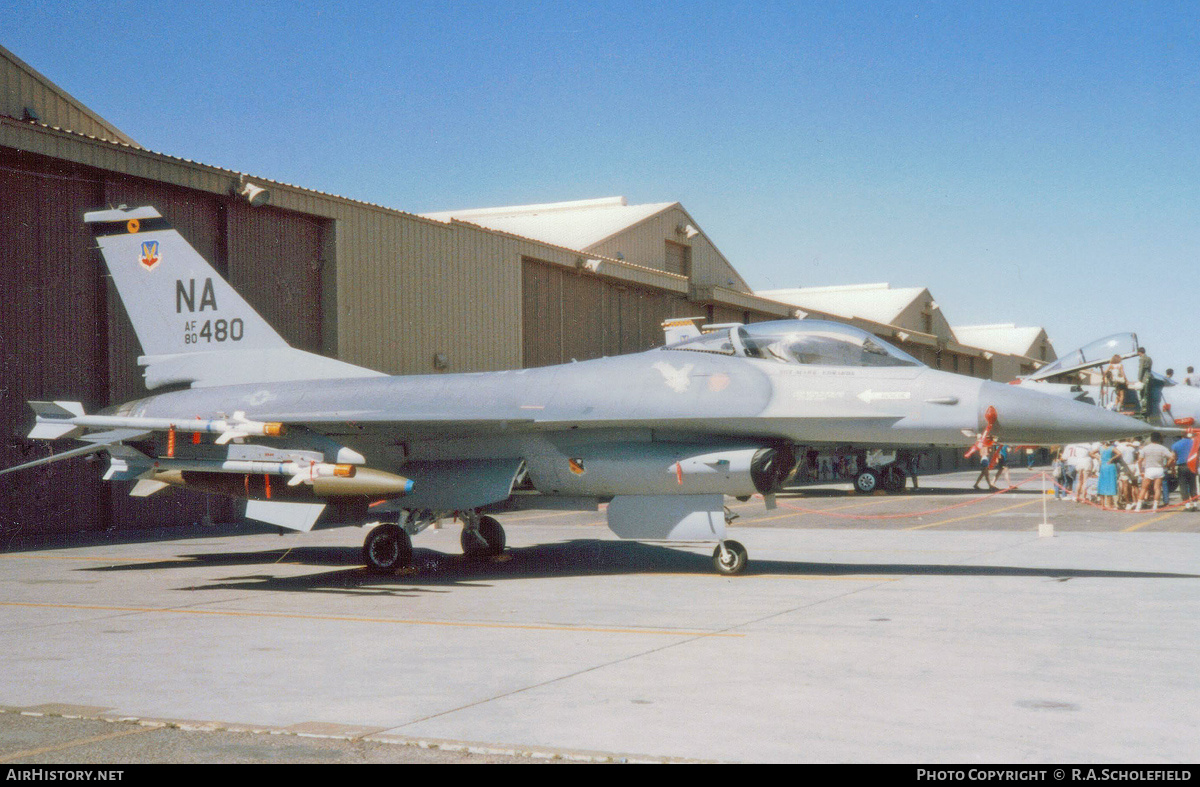 Aircraft Photo of 80-0480 / AF80-480 | General Dynamics F-16A Fighting Falcon | USA - Air Force | AirHistory.net #217483