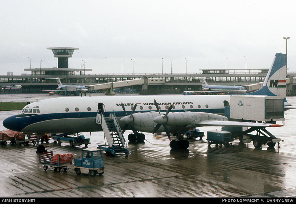 Aircraft Photo of HA-MOG | Ilyushin Il-18V | Malév - Hungarian Airlines | AirHistory.net #217499