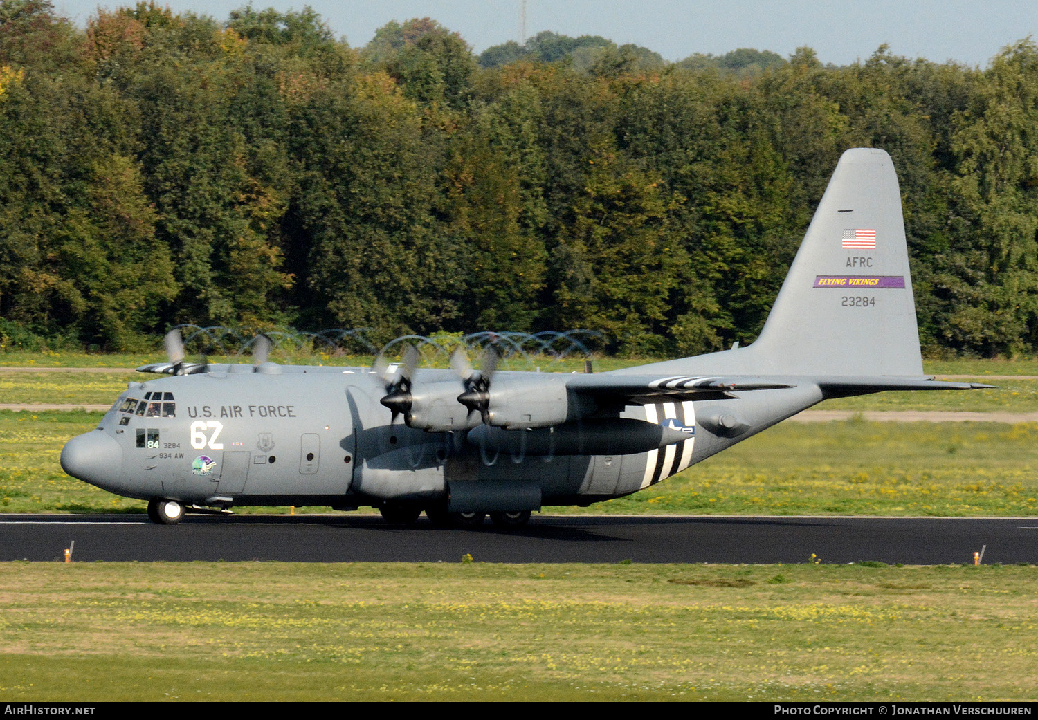 Aircraft Photo of 92-3284 / 23284 | Lockheed C-130H Hercules | USA - Air Force | AirHistory.net #217520