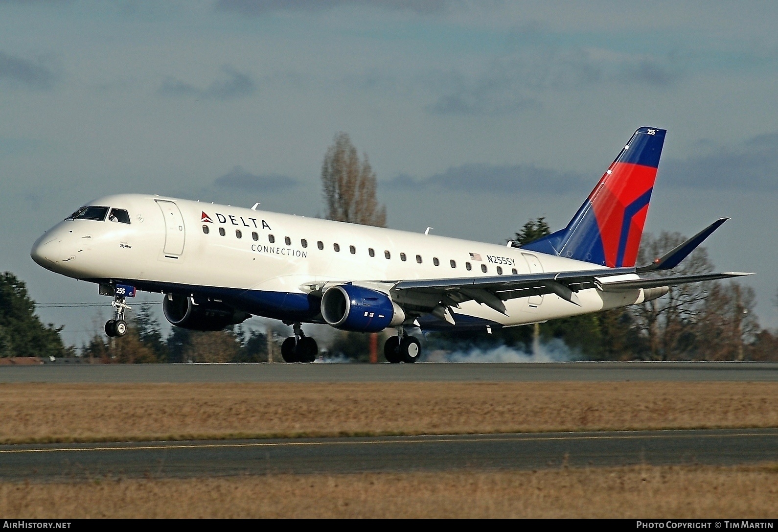 Aircraft Photo of N255SY | Embraer 175LR (ERJ-170-200LR) | Delta Connection | AirHistory.net #217574