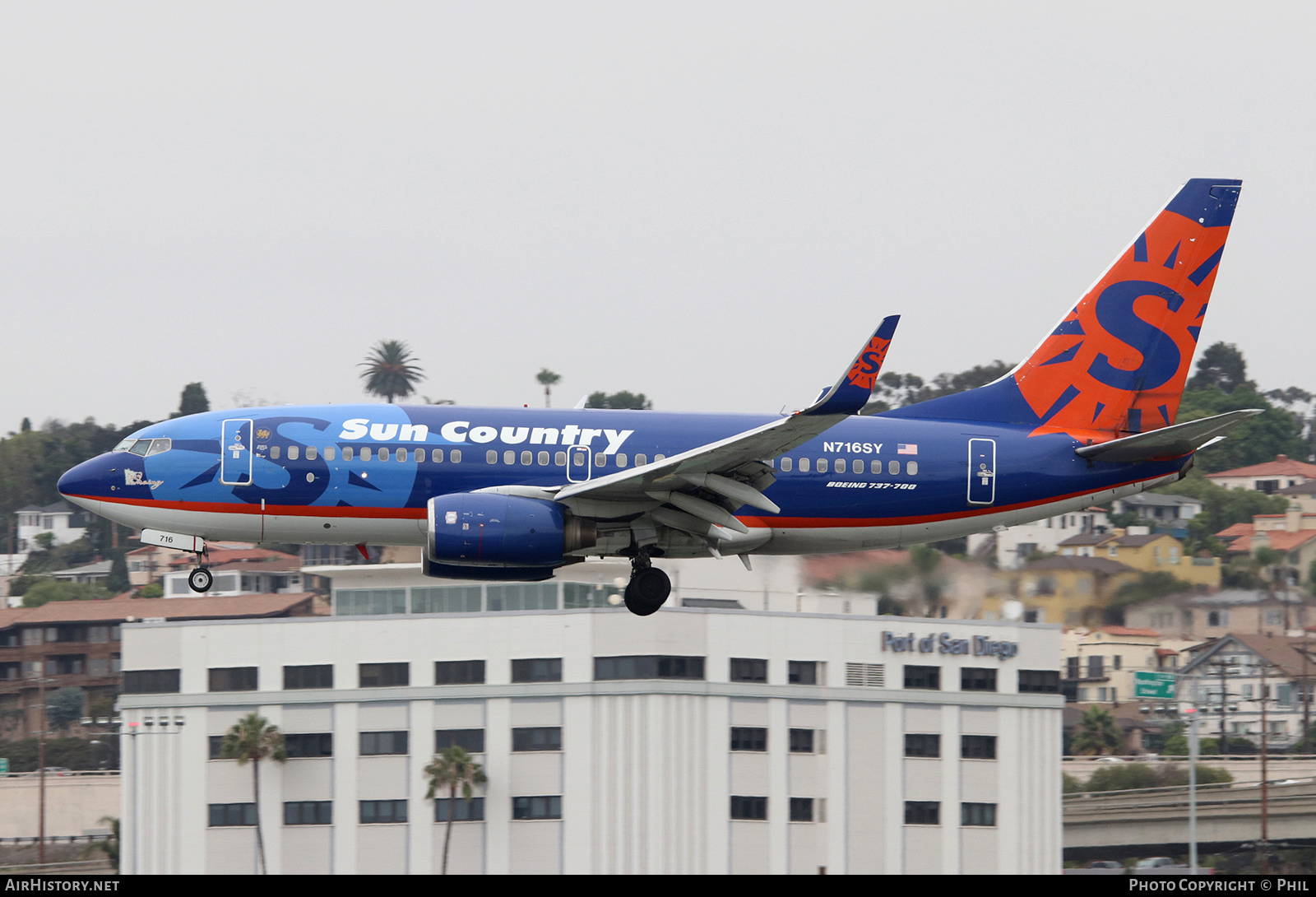 Aircraft Photo of N716SY | Boeing 737-7Q8 | Sun Country Airlines | AirHistory.net #217583