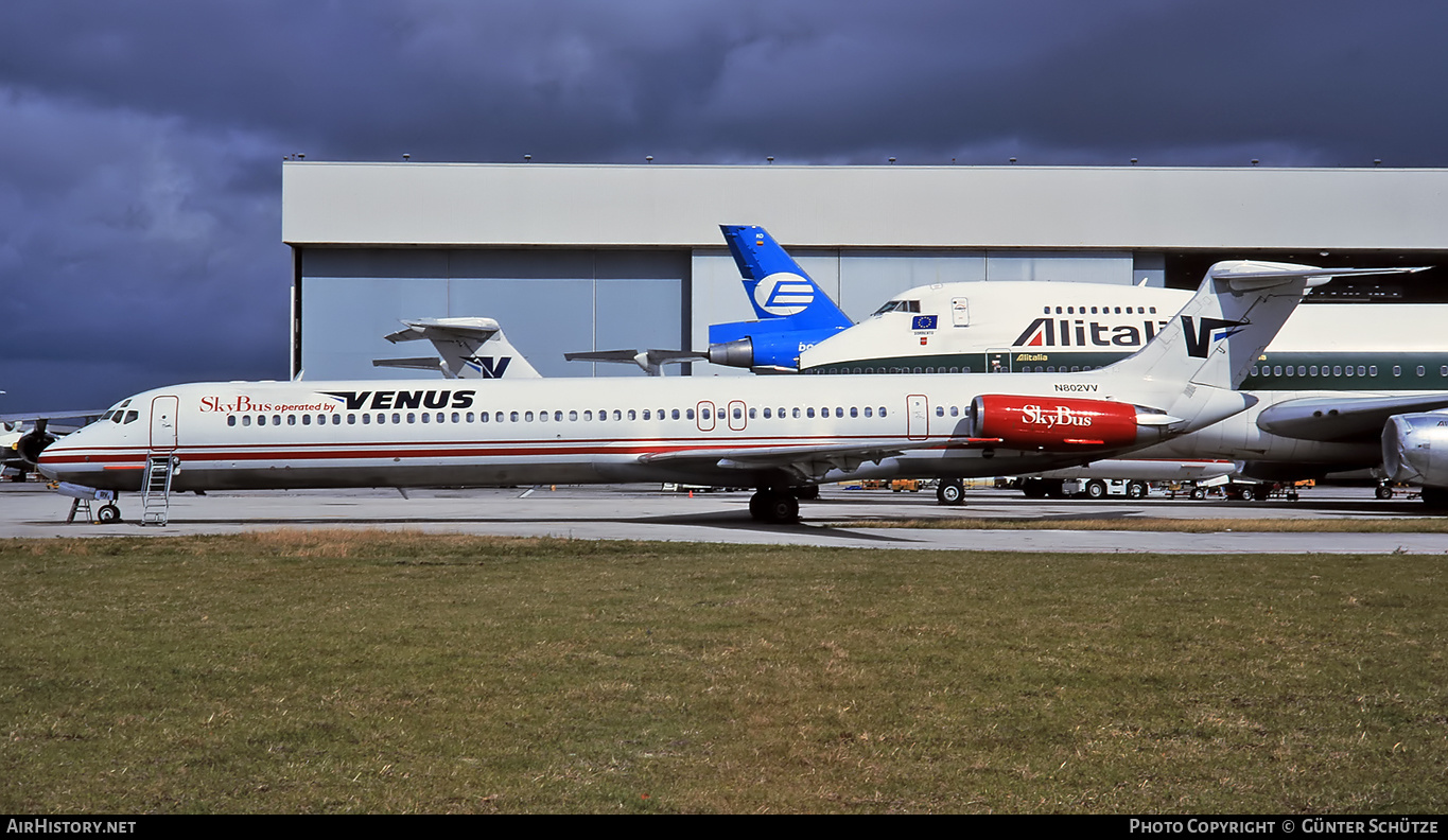Aircraft Photo of N802VV | McDonnell Douglas MD-81 (DC-9-81) | Venus Airlines | AirHistory.net #217599